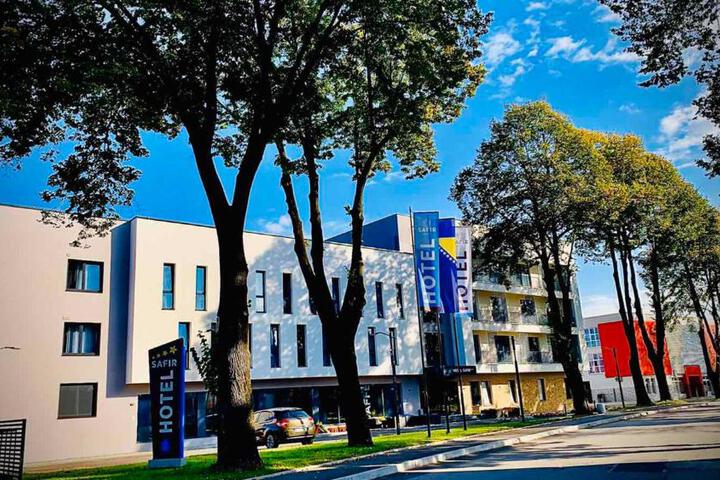 Hotel Safir