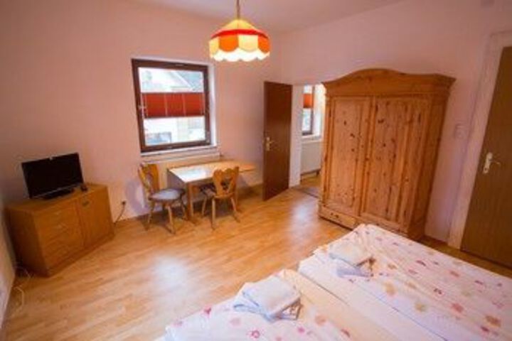 Room 6 of 20