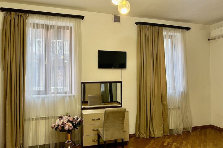 Room 53 of 113