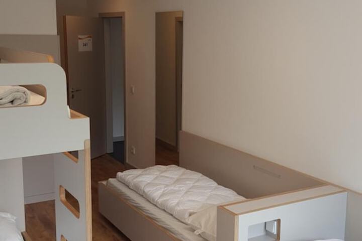 Room 13 of 50