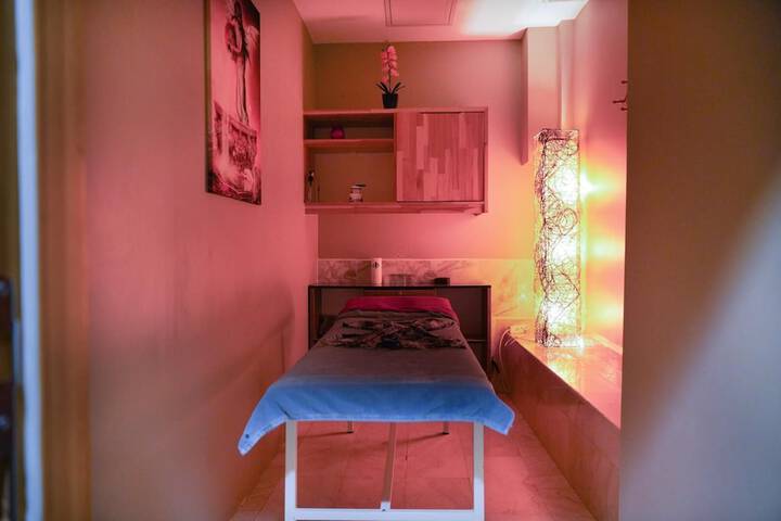 Massage in accommodation