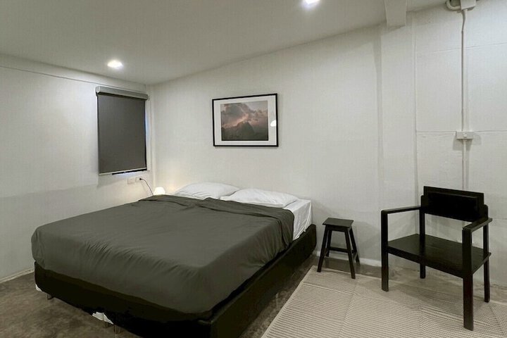 Room 25 of 41