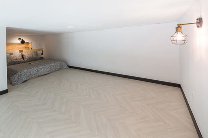 Room 3 of 32