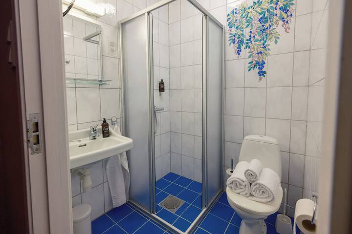 Room 45 of 78