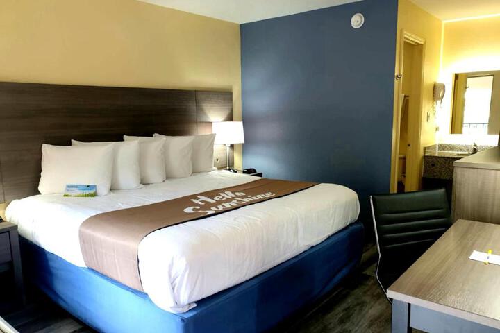 1 King Bed Mobility Accessible (6 of 16)