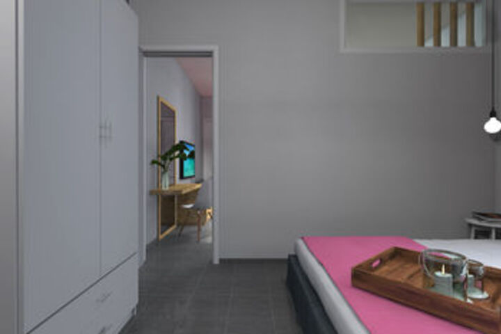 Room 18 of 43