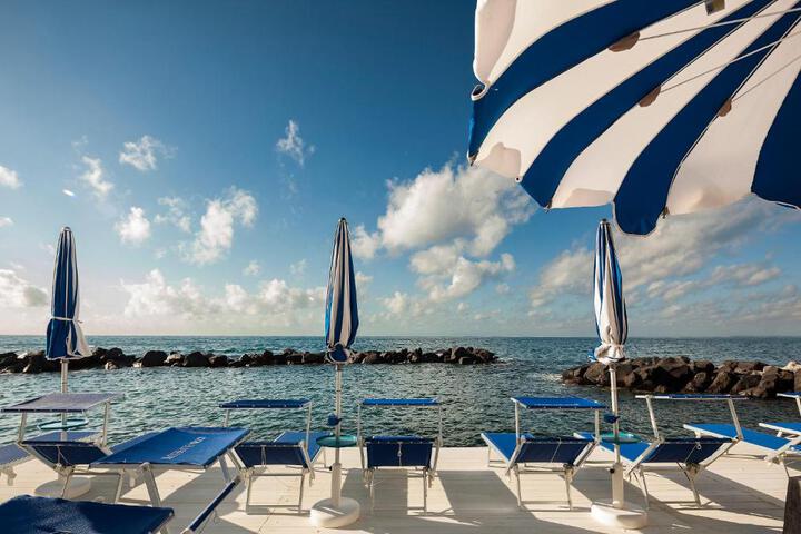 Exterior of Ischia Blu Resort