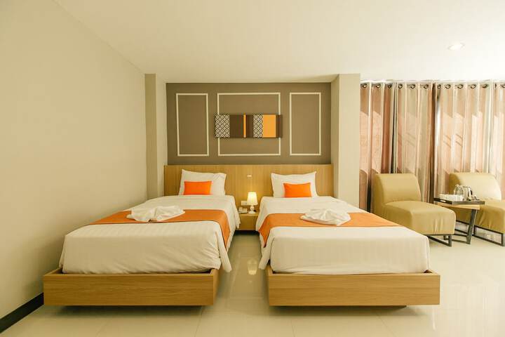 Room 79 of 174