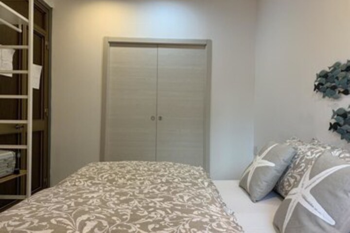 Room 25 of 35