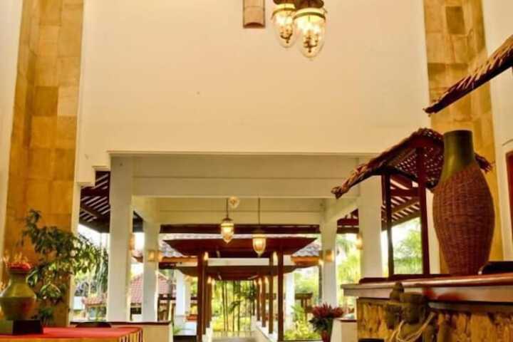 Lobby Photos