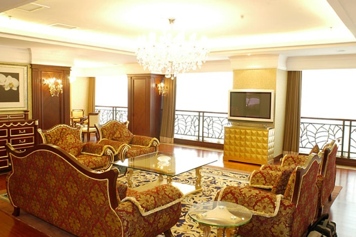 Room 17 of 41
