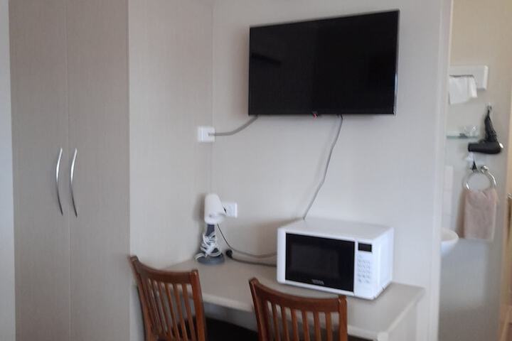 Room 34 of 86