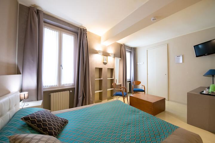 Room 25 of 121