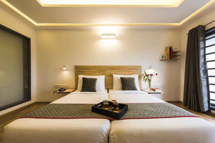 Room 14 of 30