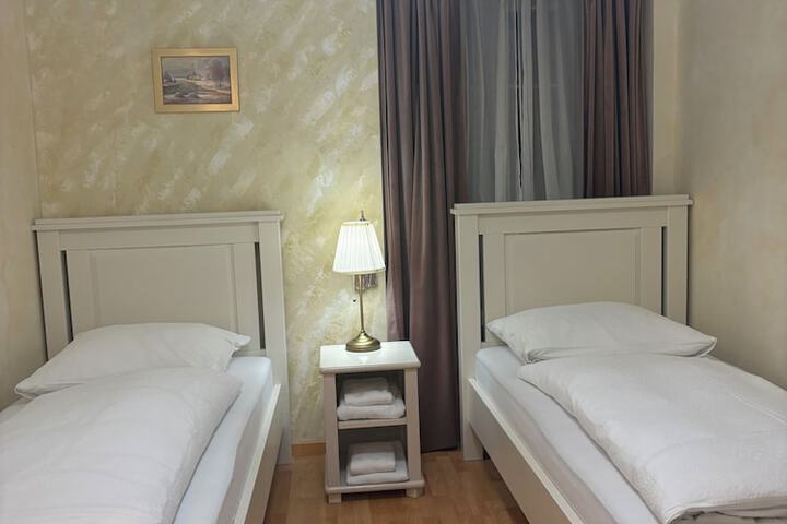Room 120 of 266