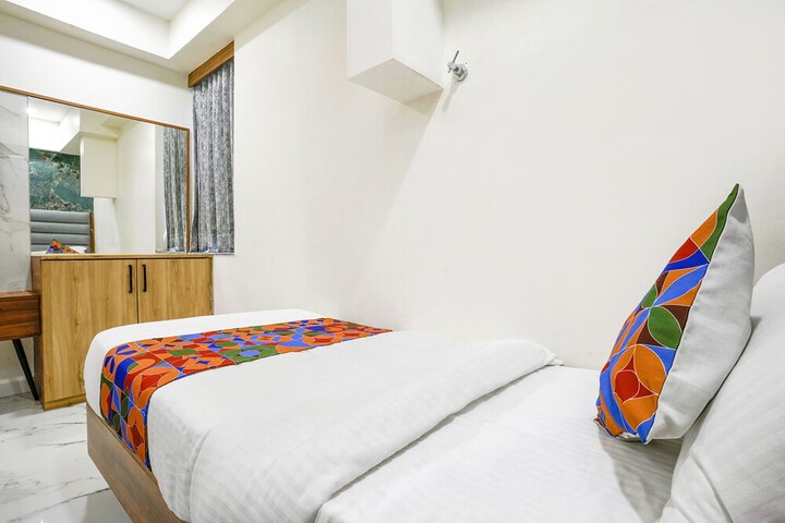 Room 20 of 36