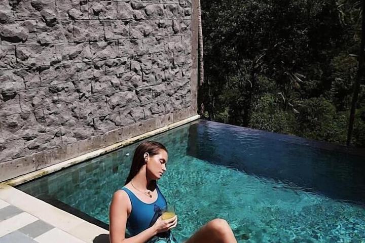Pool 46 of 109