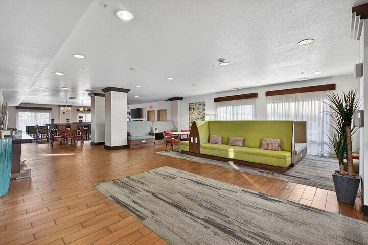 Lobby Photos
