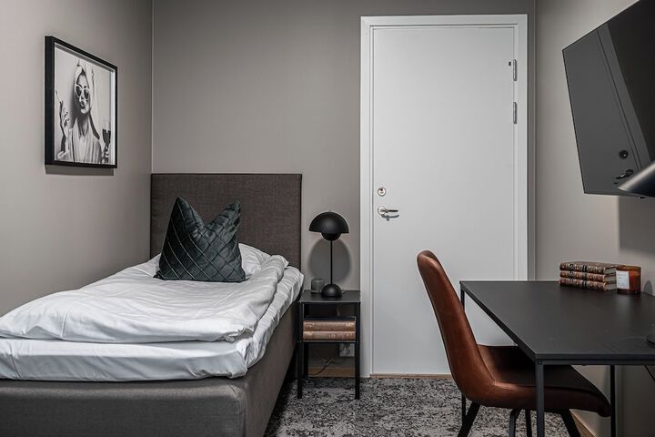 Room 18 of 35