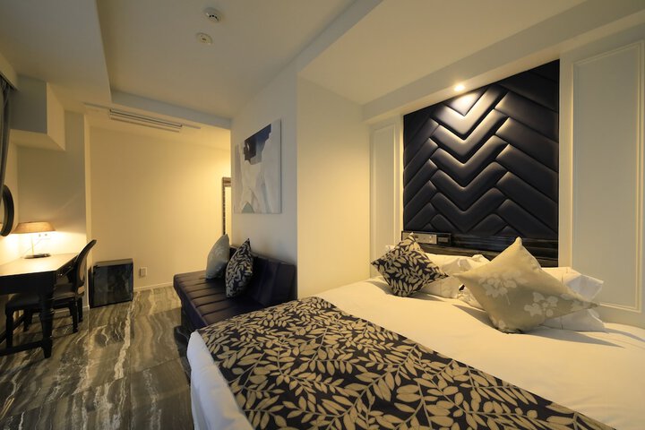 Room 17 of 125