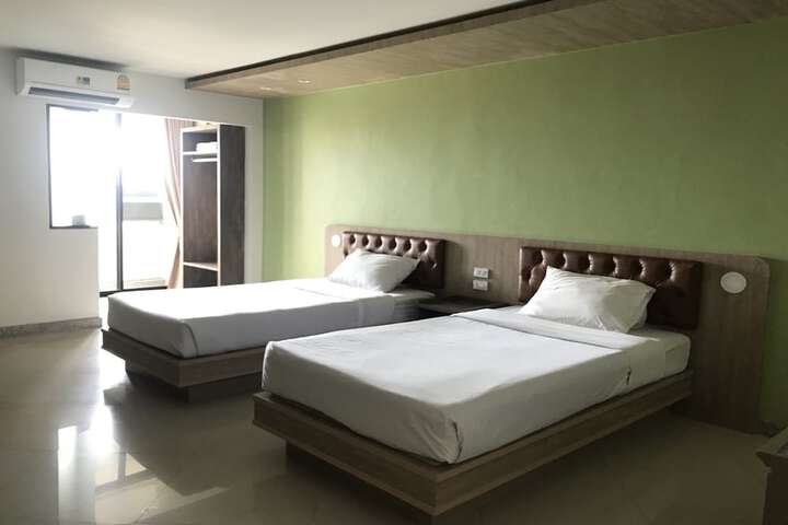 Room 4 of 45