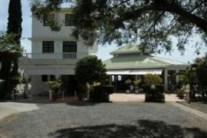 Evergreen Hotel