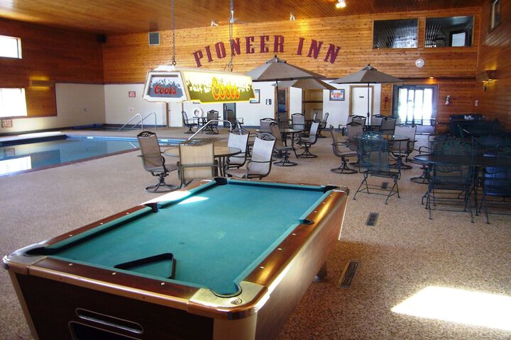 Pool 148 of 202