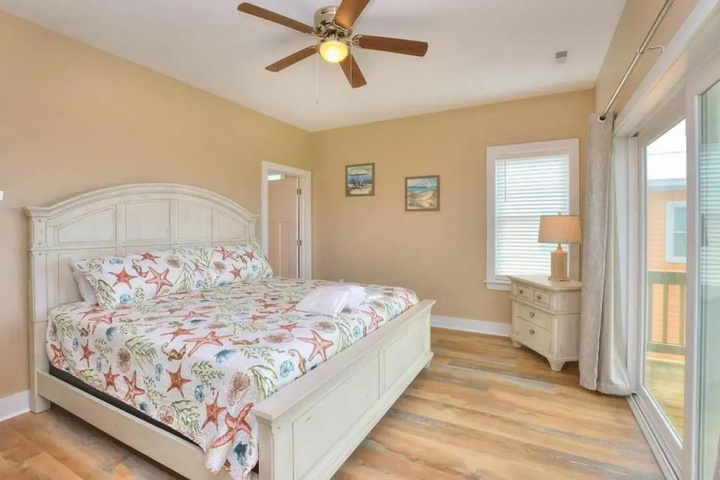 Room 3 of 26