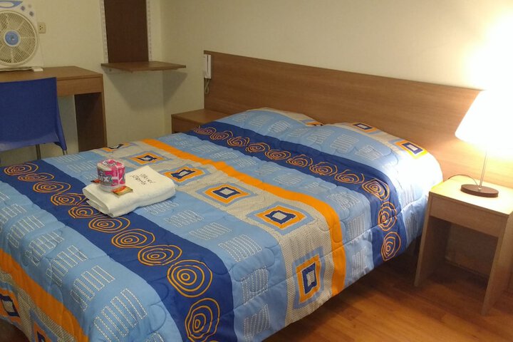 Room 17 of 42