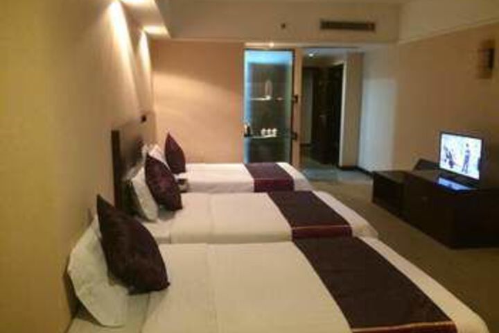 Room 10 of 22