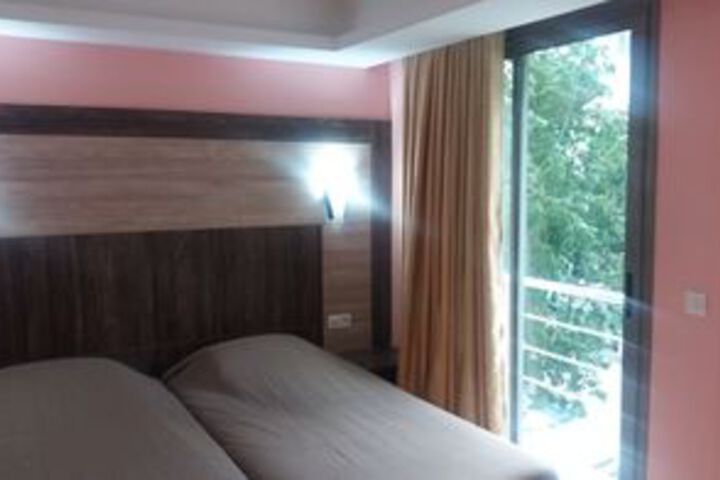 Room 8 of 21