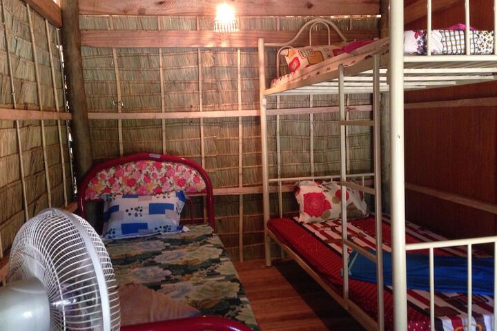 Room 12 of 37