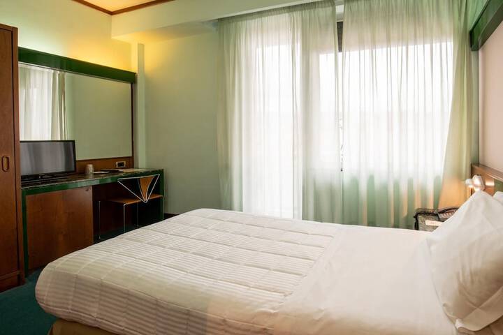 Room 25 of 50