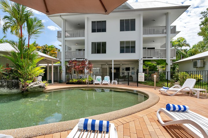 Pool 53 of 60