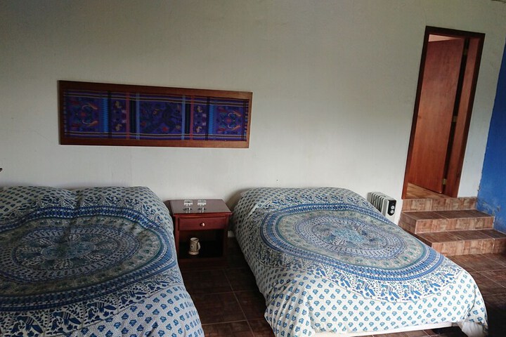 Room 11 of 34