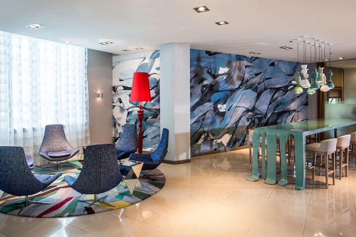 Hotel Interior 8 of 93