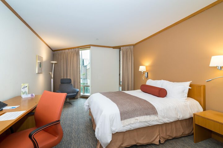 Room 15 of 71