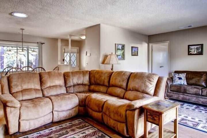 Room 9 of 20