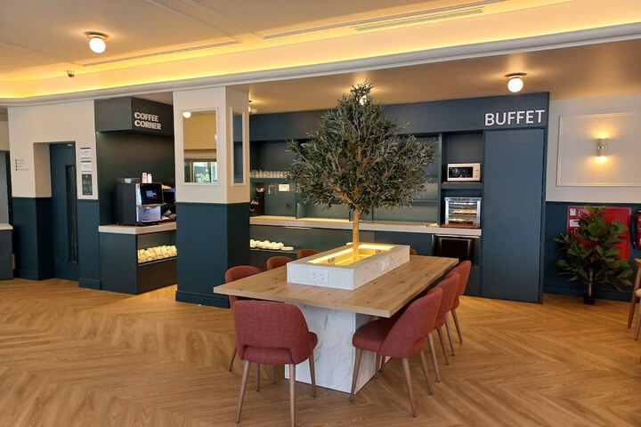 Breakfast area