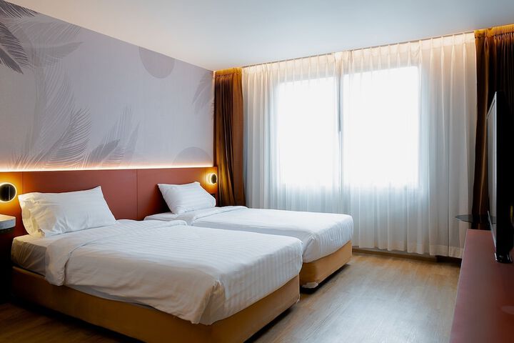 Room 18 of 47