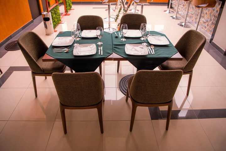 Dining 48 of 74