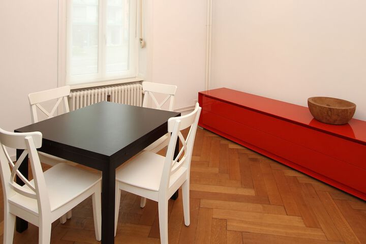 Room 32 of 67