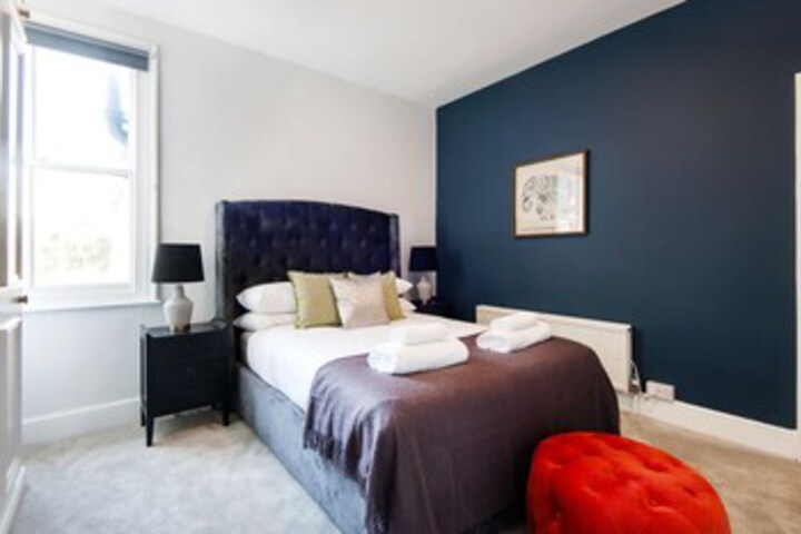 Room 32 of 33