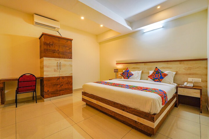 Room 19 of 33