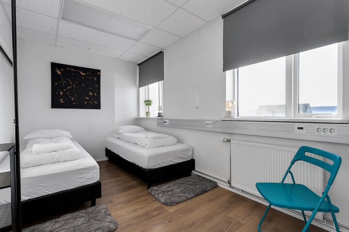 Room 13 of 26