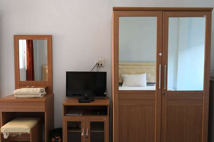 Room 20 of 27