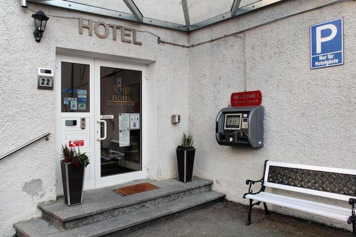 Hotel 53 of 61