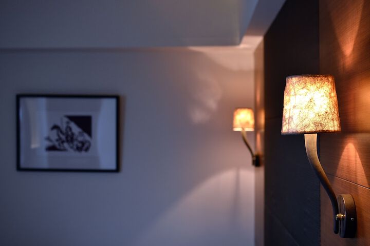 Room 6 of 35