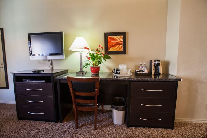 Room 98 of 165