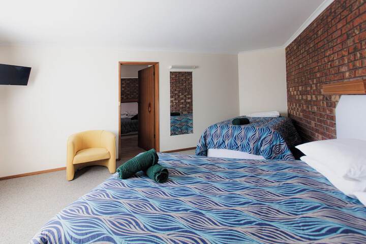 Room 13 of 39